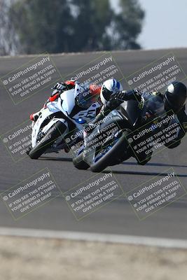 media/Nov-01-2025-TrackDaz (Sat) [[2b4d5192bc]]/B Group/1220pm (Turn 2 Outside)/